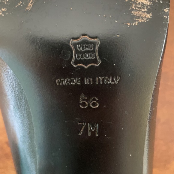 Via Spiga Bow Tie Heels - Picture 6 of 8